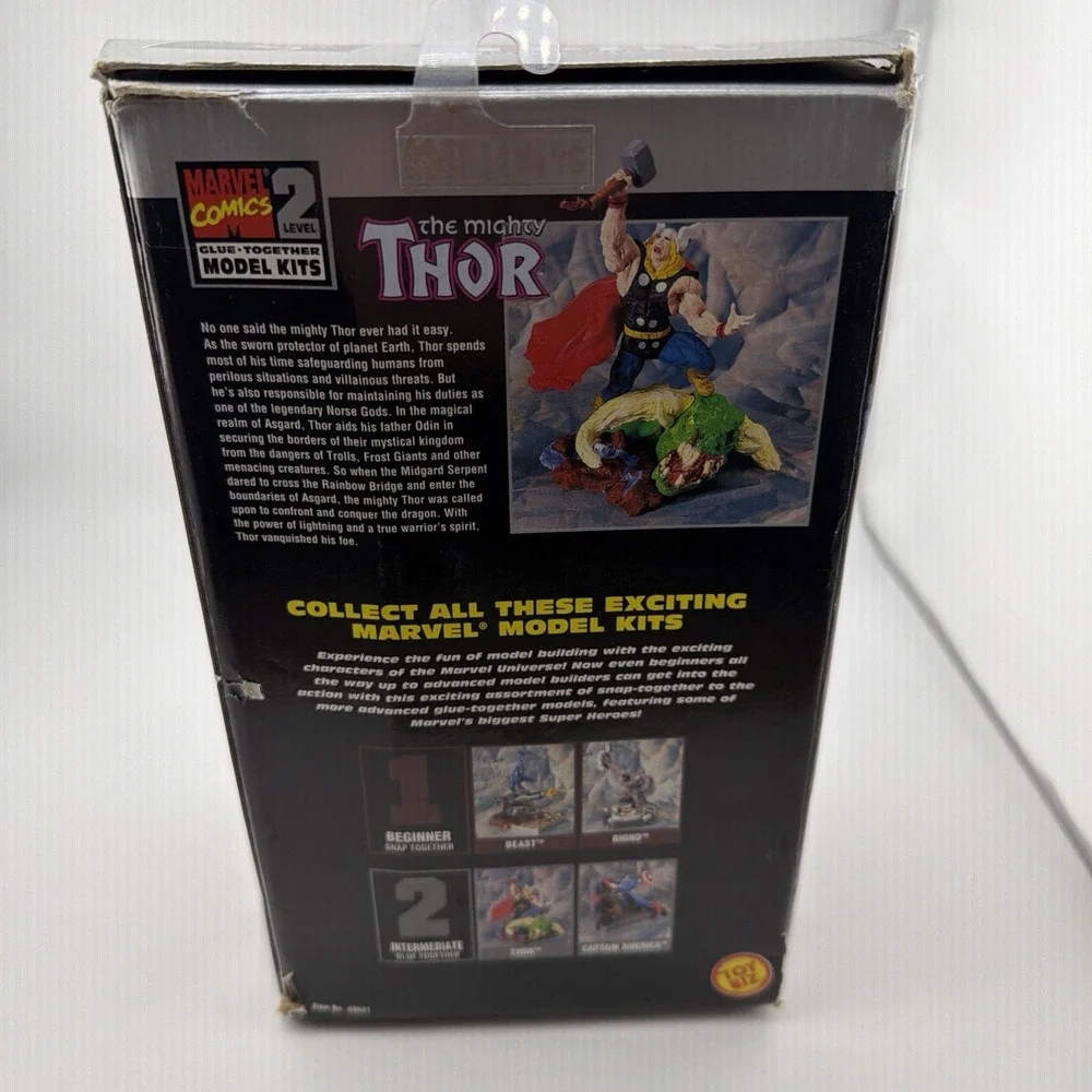 1998 Toy Biz Marvel Comics The Mighty Thor Model Kit